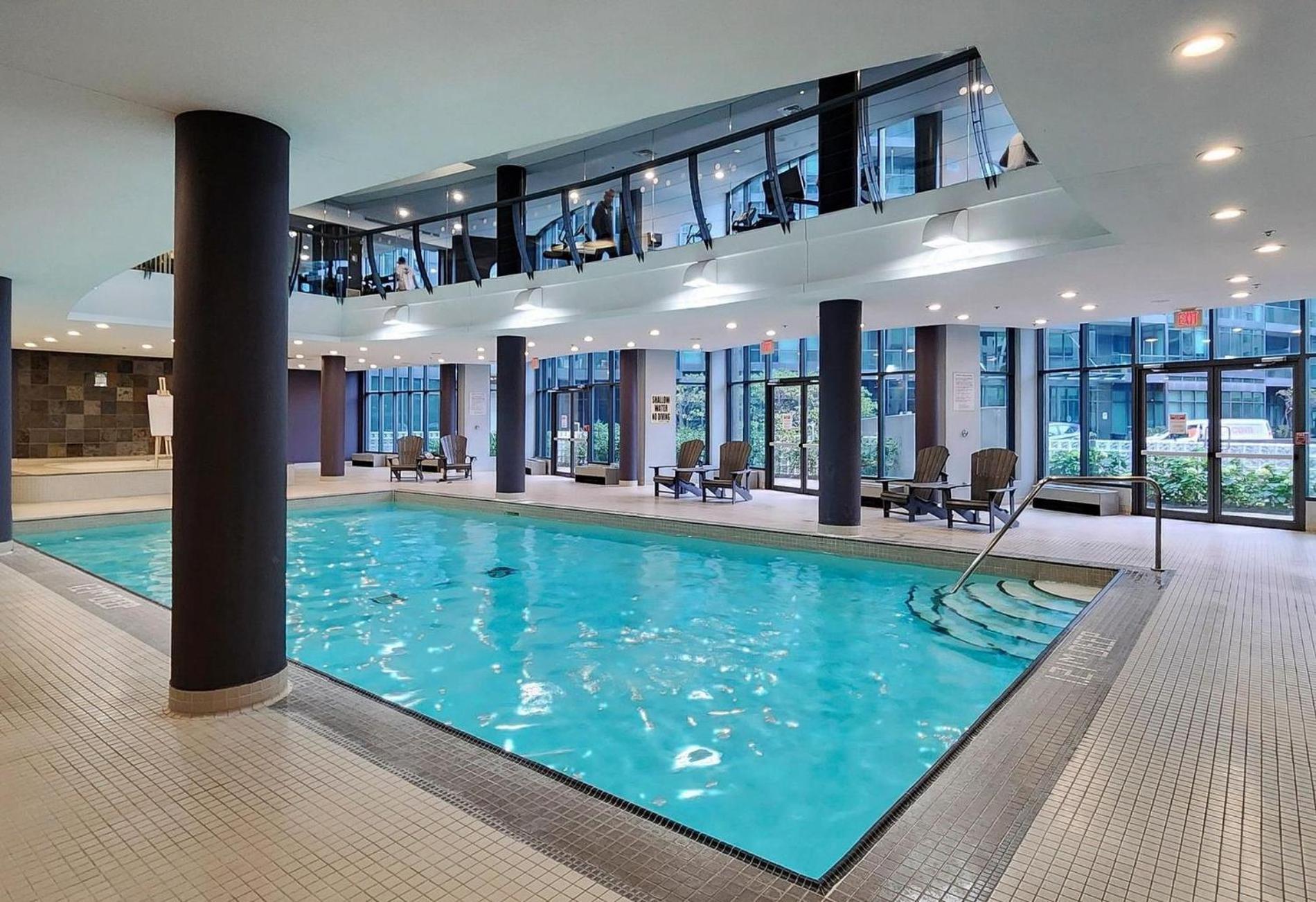 2 Bedroom Waterfront Condo Downtown W/ Free Parking Toronto Dış mekan fotoğraf